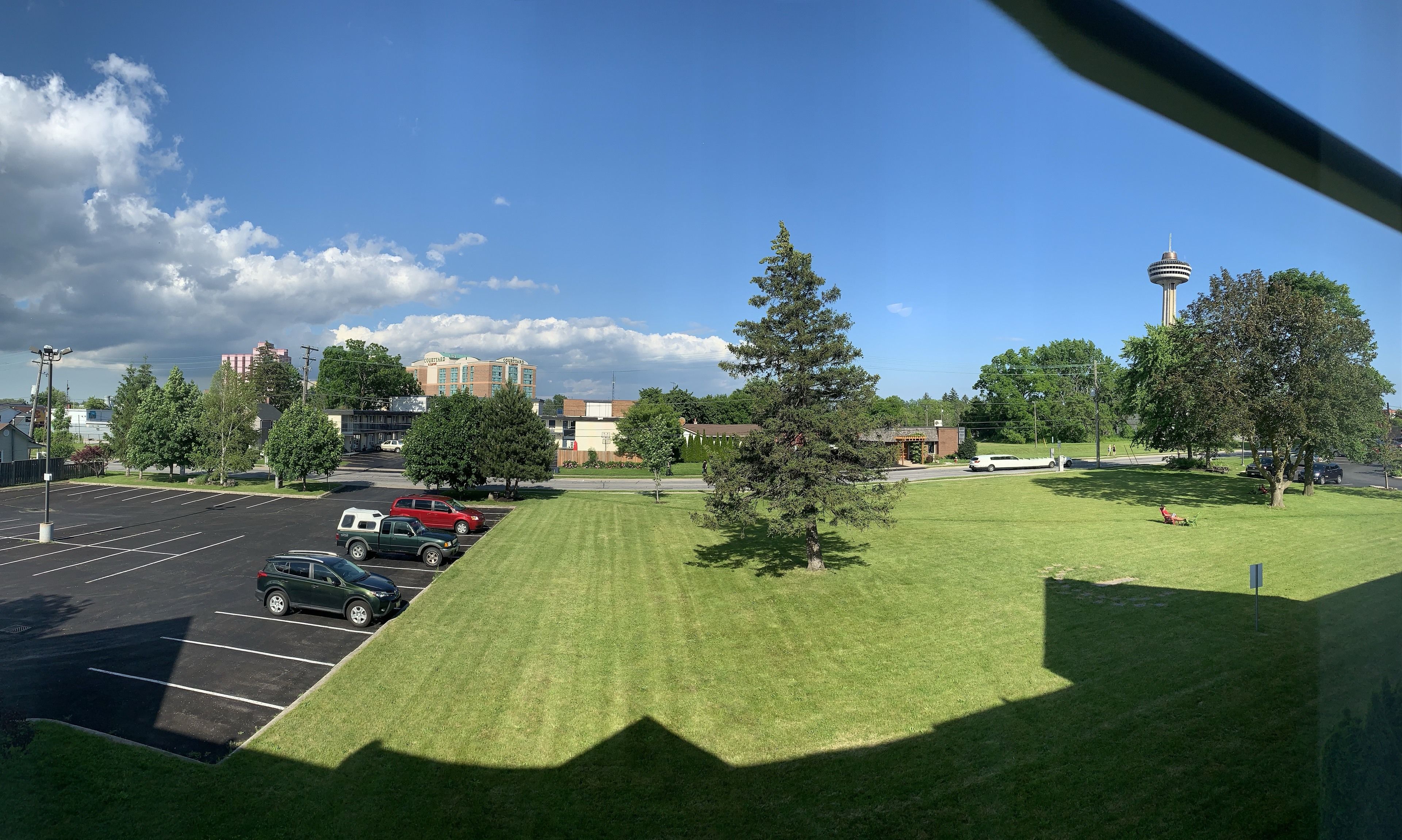 Foto - Falls Lodge & Suites