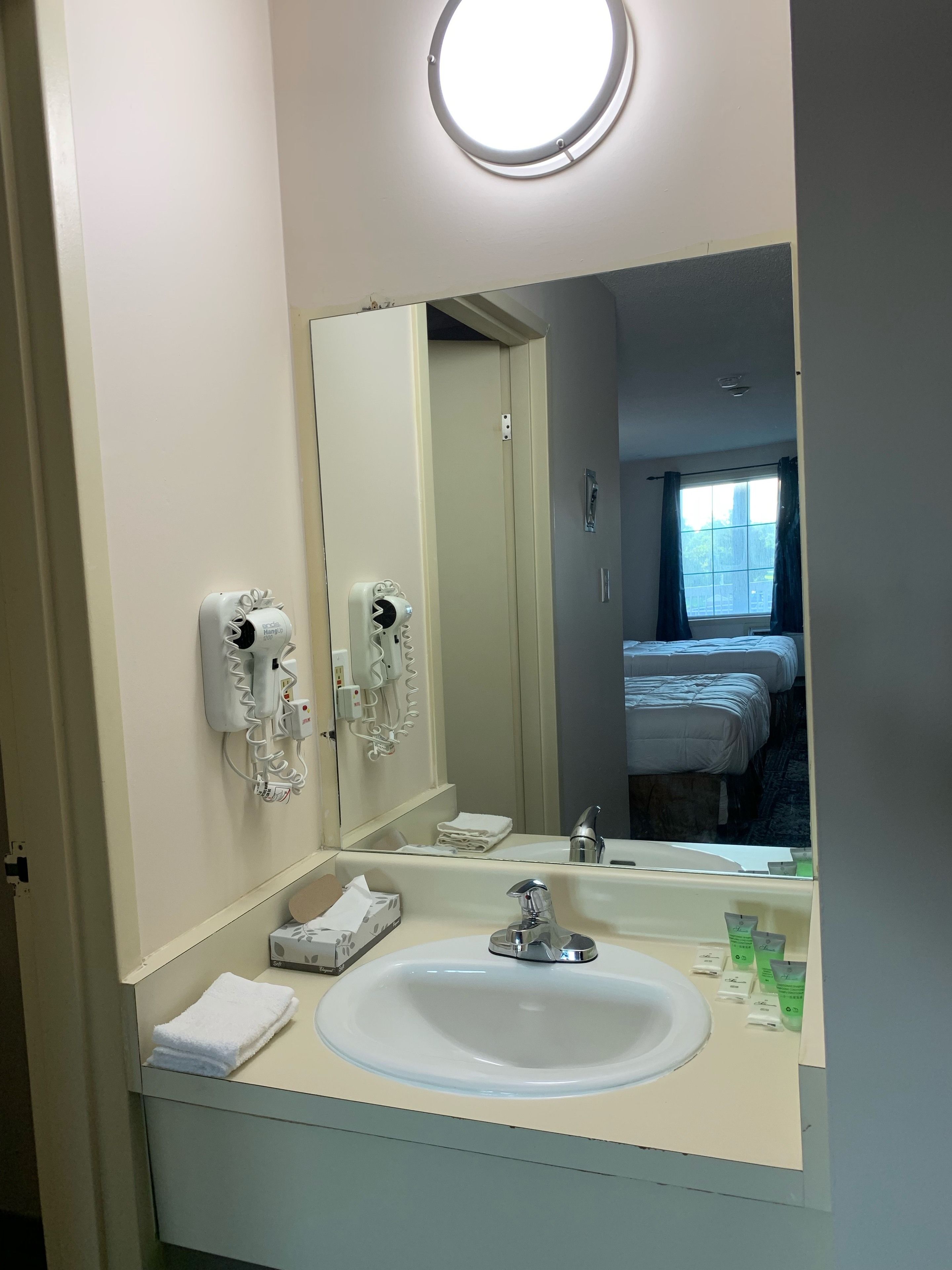 Foto - Falls Lodge & Suites