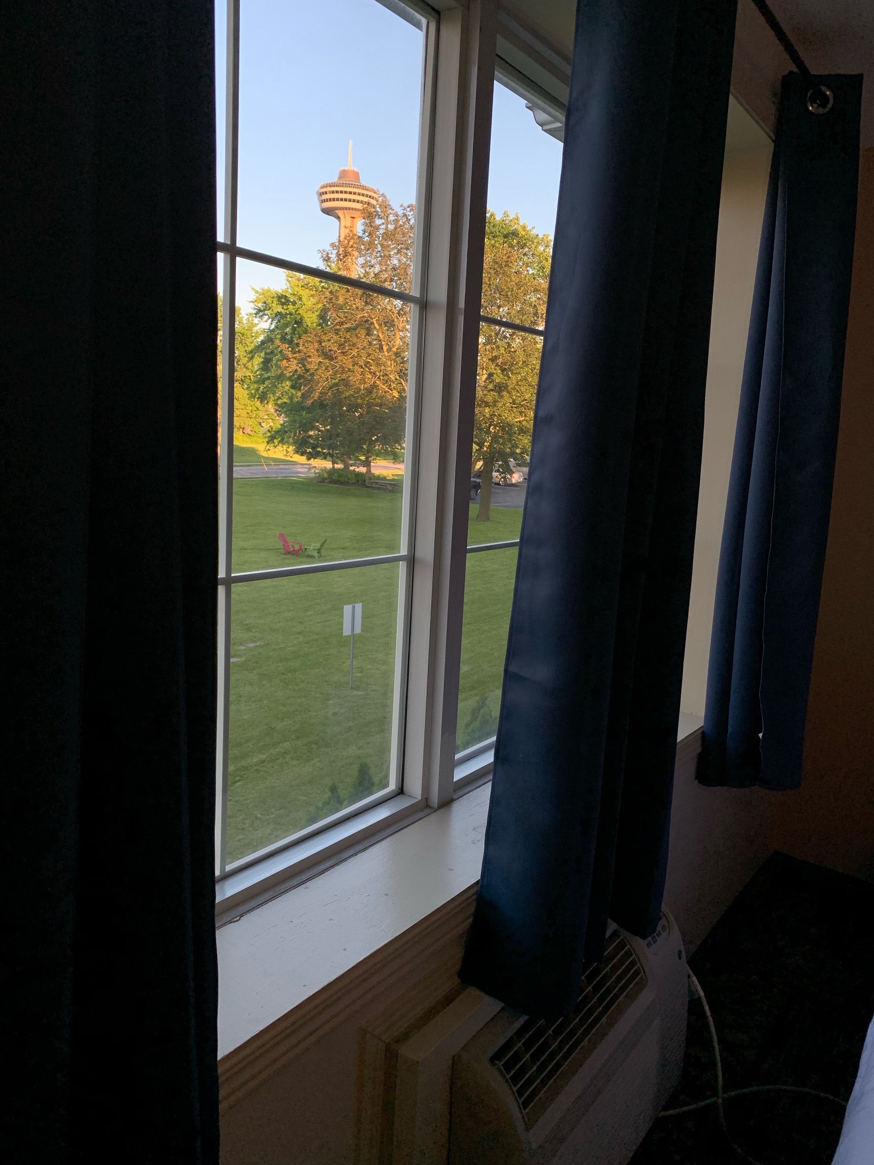 Foto - Falls Lodge & Suites