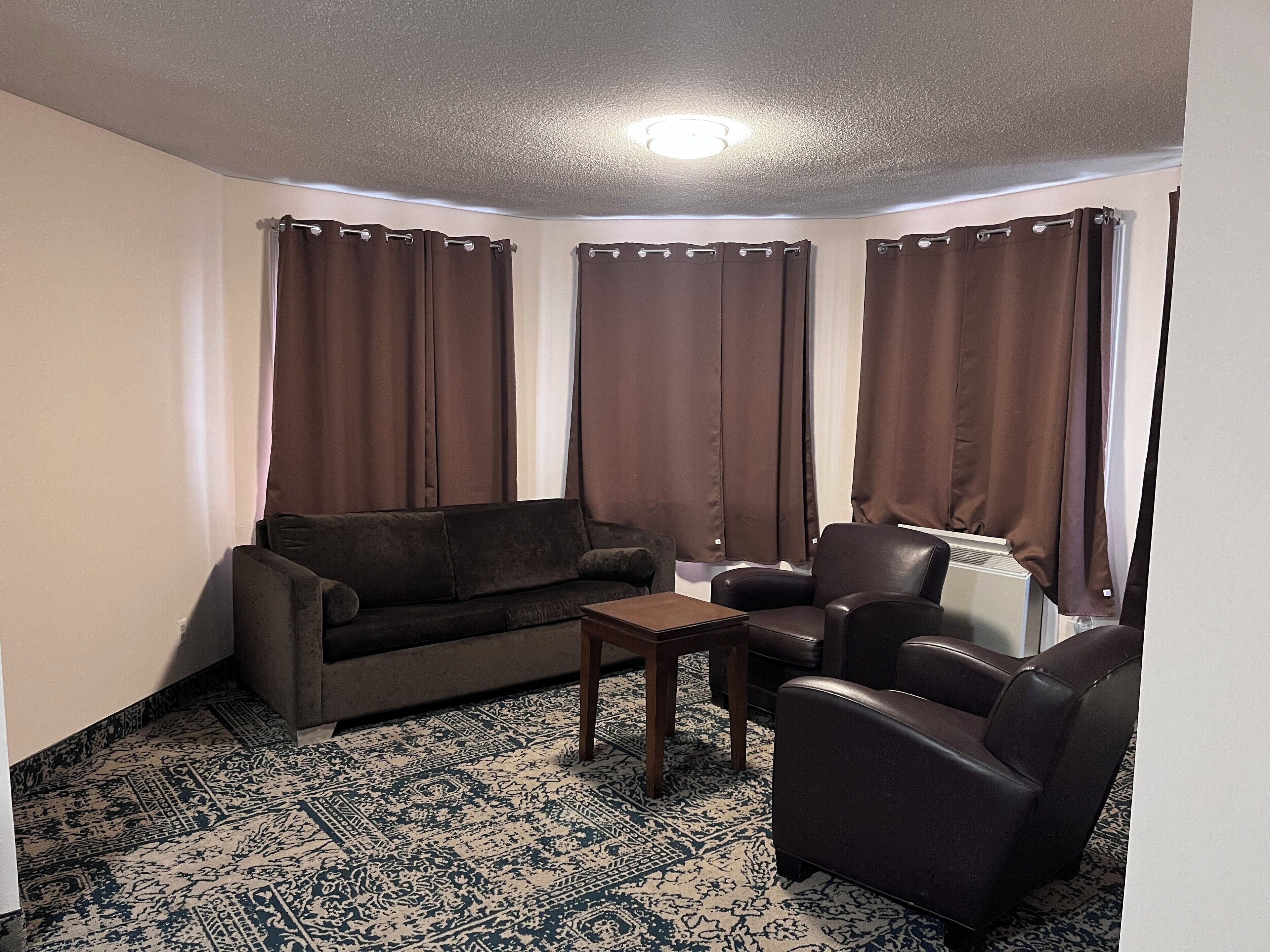 Standaard kamer, 1 kingsize bed, bubbelbad | Woonruimte | Smart-tv