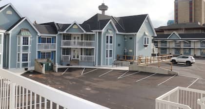 Falls Lodge and Suites