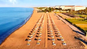 Free beach shuttle, sun-loungers, beach umbrellas, beach towels - Dionisus Hotel (Serik)