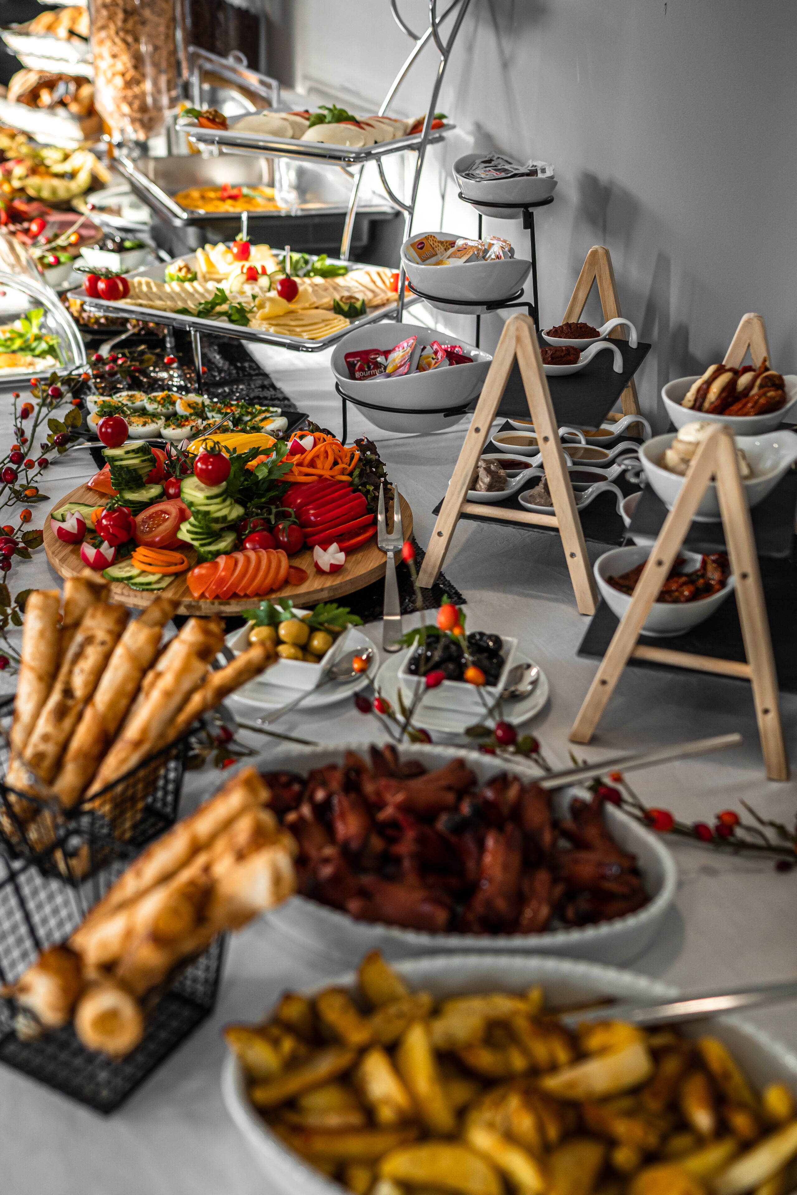 Daily buffet breakfast (EUR 19.90 per person)