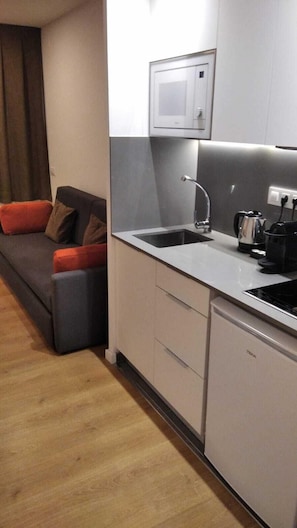 Private kitchen - Aparthotel Augusta Barcelona (Barcelona)