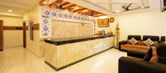 Hotel NNP Grand