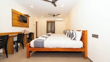 Firemannsrom – deluxe | 1 soverom, skrivebord, strykejern/-brett og wi-fi (inkludert)