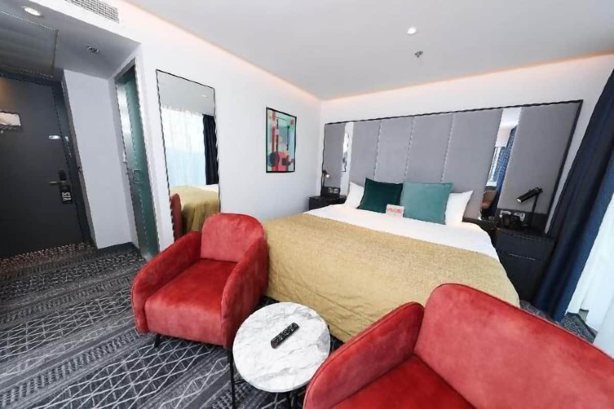In-room safe, desk, laptop workspace, blackout drapes