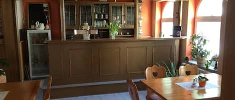 Colazione a buffet inclusa, servita tutte le mattine