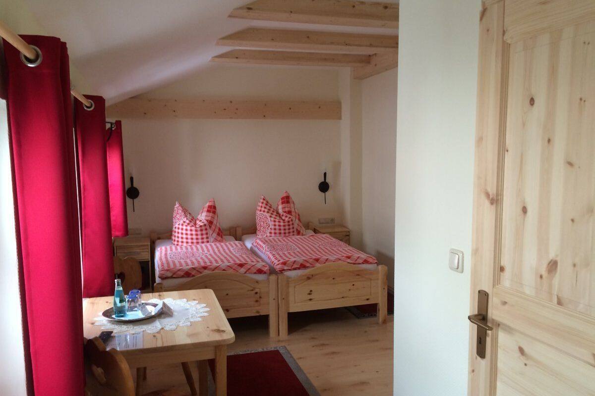 Double or Twin Room | Desk, free WiFi, bed sheets