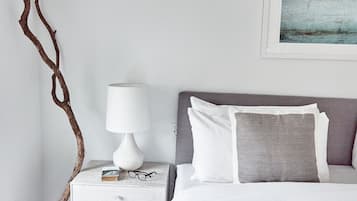 1 bedroom, premium bedding, down comforters, memory foam beds