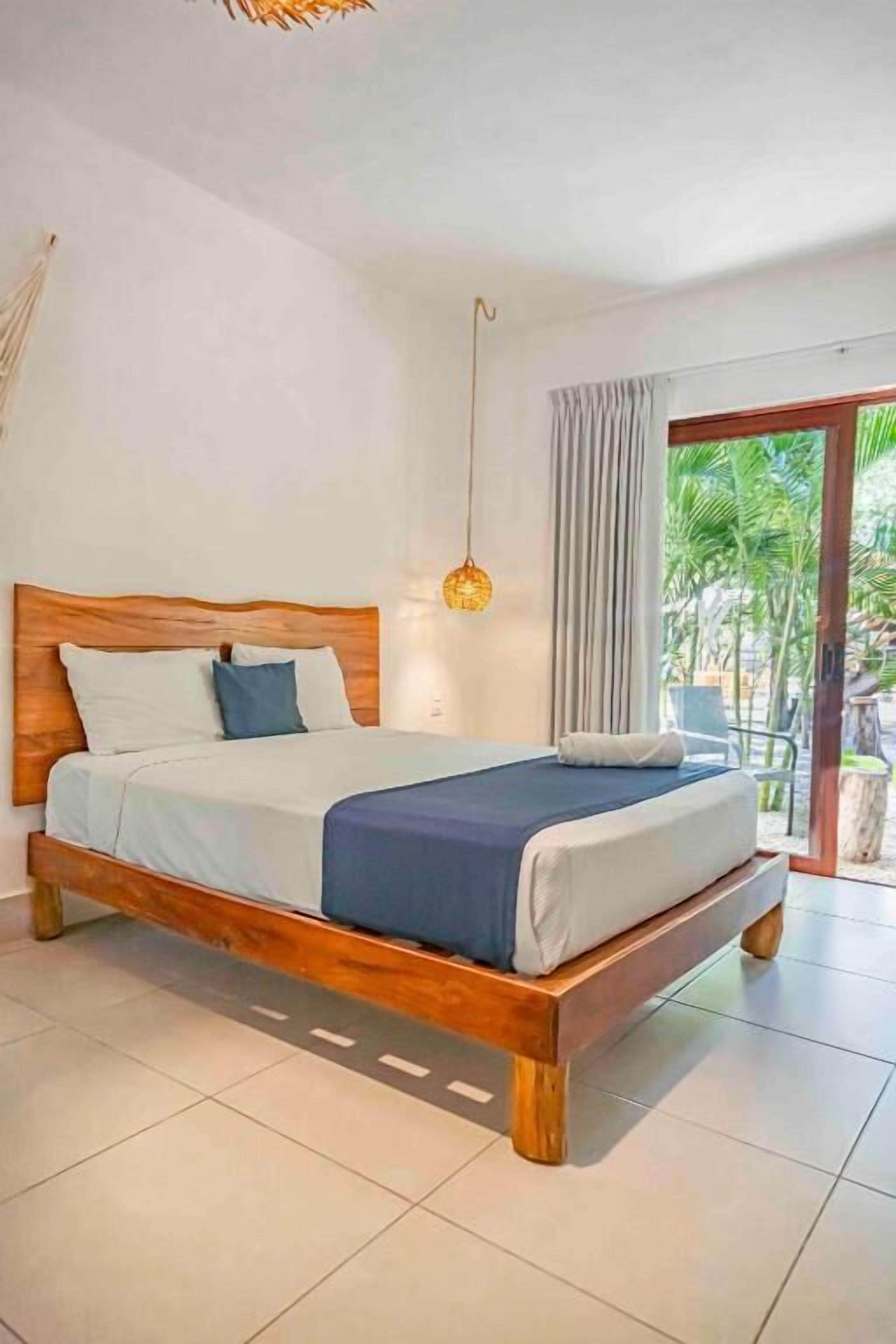 Photo - Niik Tulum