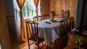 In-room dining - Casa Verde Pichilemu (Pichilemu)