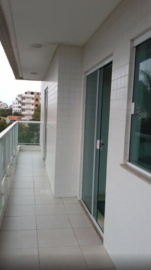 Apartment, 2 Bedrooms | Balcony - 2 Qtos Predio Novo em Cabo Frio (Cabo Frio)