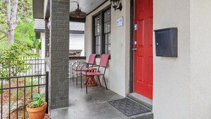 Exterior - Craftsmith Cottage (Savannah)