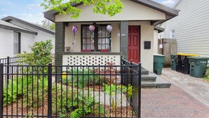 Exterior - Craftsmith Cottage (Savannah)