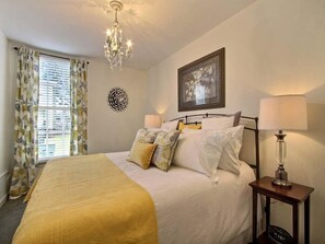 Huis | 2 slaapkamers, een bureau, gratis wifi