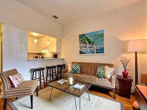 Huis | Woonkamer | Televisie en boeken