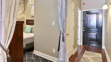 Apartment, 2 Queen Beds (Broughton Hideaway) | 2 bedrooms