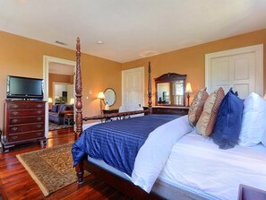 Hus, 1 kingsize-seng (Bird Baldwin Forsyth Suite) | 1 soverom