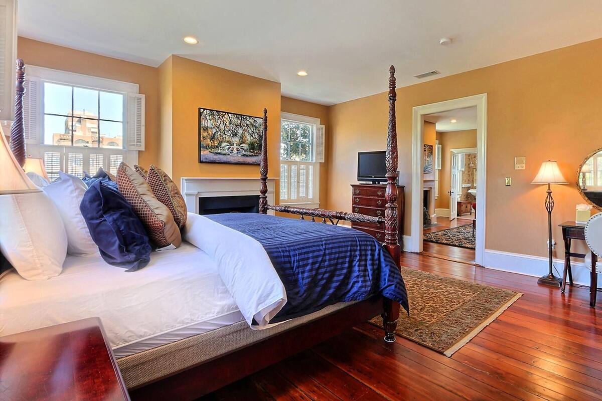 House, 1 King Bed (Bird Baldwin Forsyth Suite) | 1 bedroom