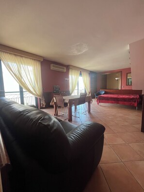 家庭公寓 | 起居区 | 平板电视