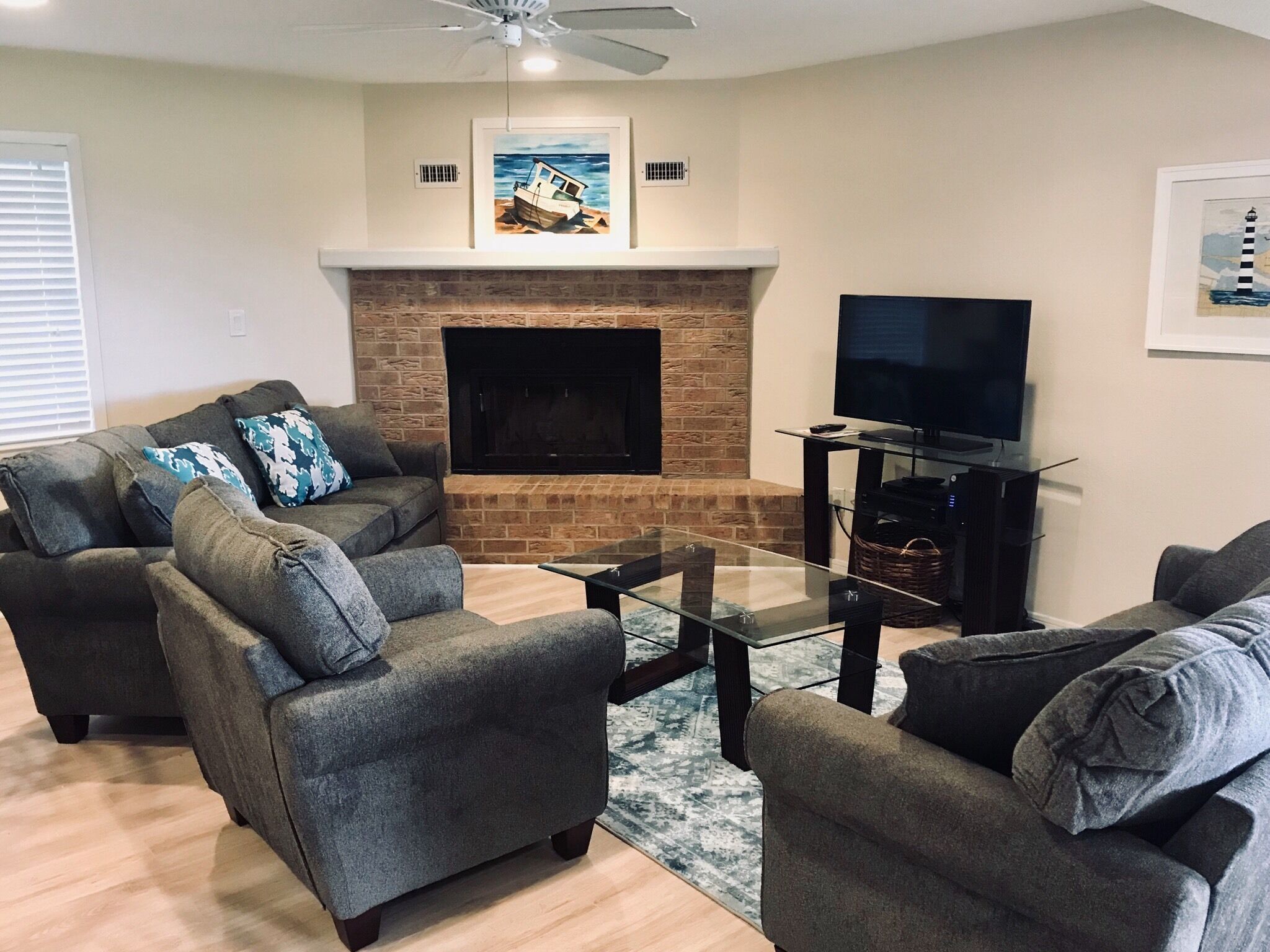 電視、乒乓球設施