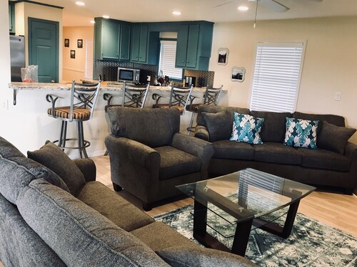 *** NOUVELLE LISTE The Grand Creek Retreat Sleeps 15