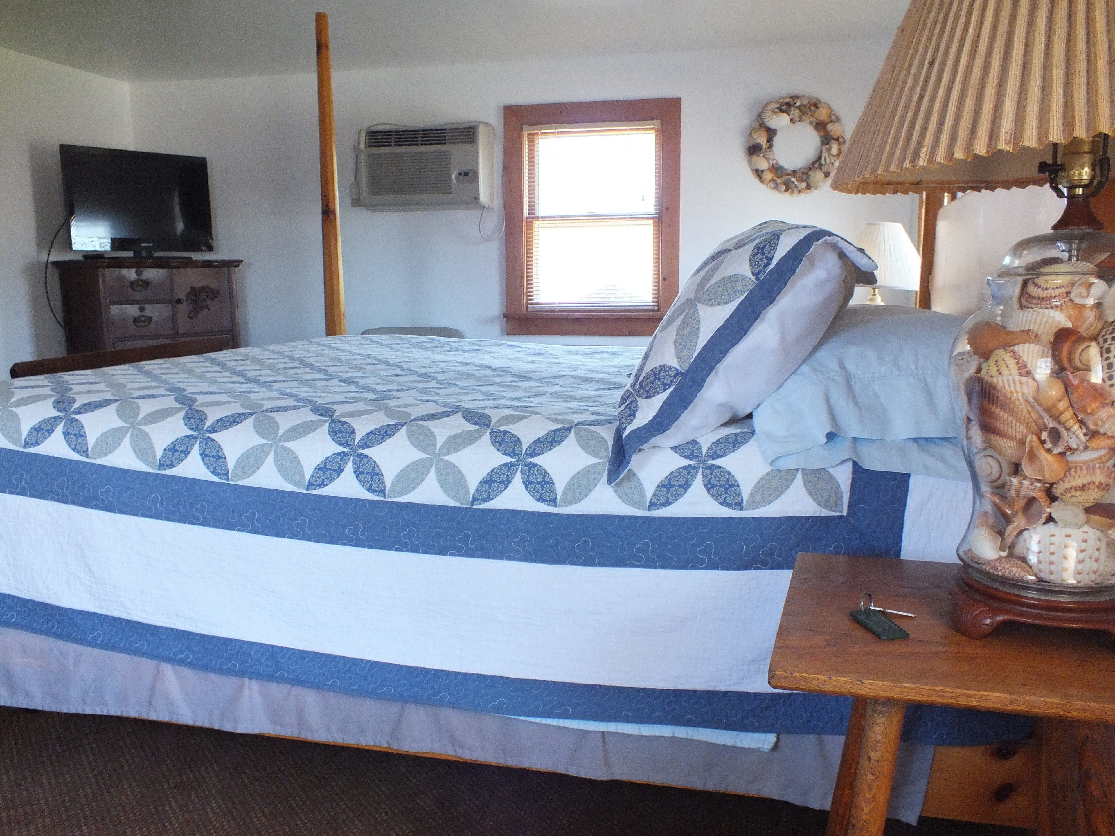 standard room, 1 king bed, non smoking | 1 bedroom, free wifi