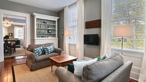 House, Multiple Beds (Mint Julep Estate) | Living area - Mint Julep Estate (Savannah)