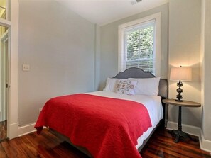 Apartment, Multiple Beds (Lafayette Row Unit 2)