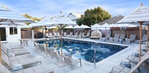 Ferienhaus, Mehrere Betten (Hip Savannah Pad) | Pool | Außenpool
