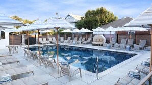 Apartment, Mehrere Betten (Historic Townhouse on Tattnall) | Pool