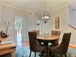Condo, Multiple Beds (Historic Townhouse on Tattnall) | Private kitchen - Historic Townhouse on Tattnall (Savannah)