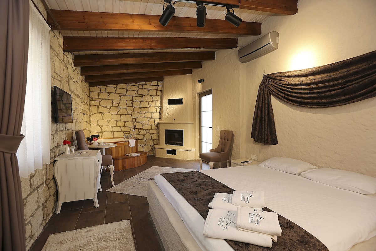 Phòng cách âm, truy cập Internet không dây miễn phí, bộ trải giường