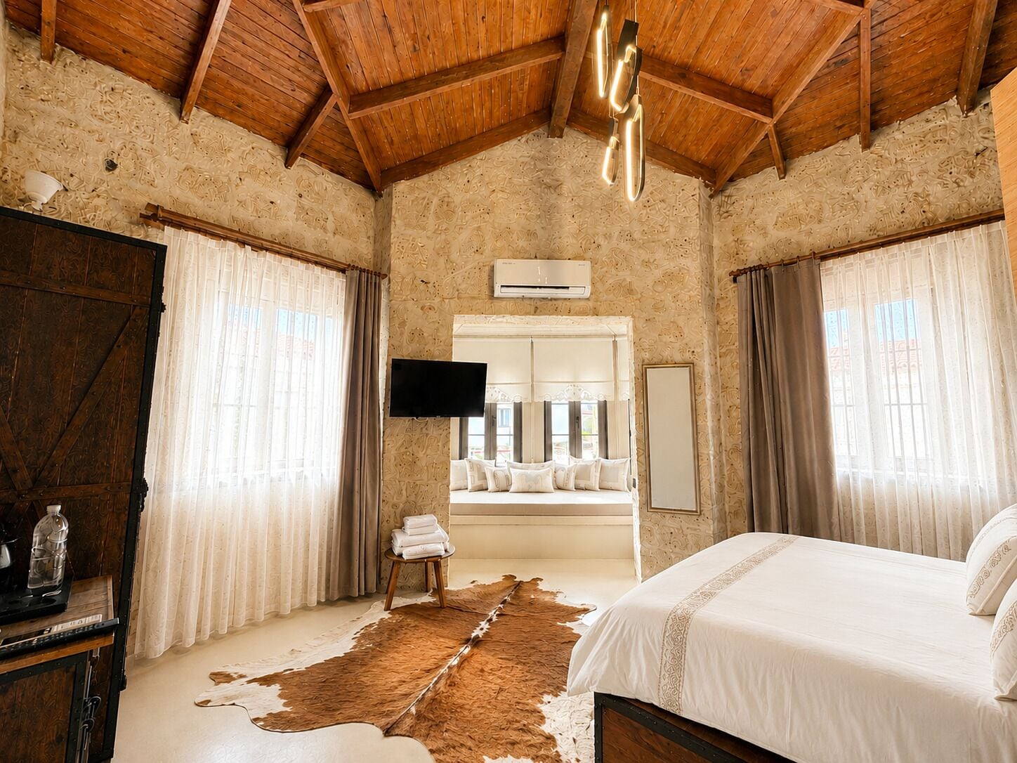 Deluxe kamer | Lakens van Egyptisch katoen, luxe beddengoed, Tempur Pedic-bedden