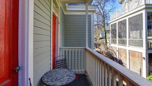 House, 2 Queen Beds (Forsyth Park West Carriage House) | Balcony