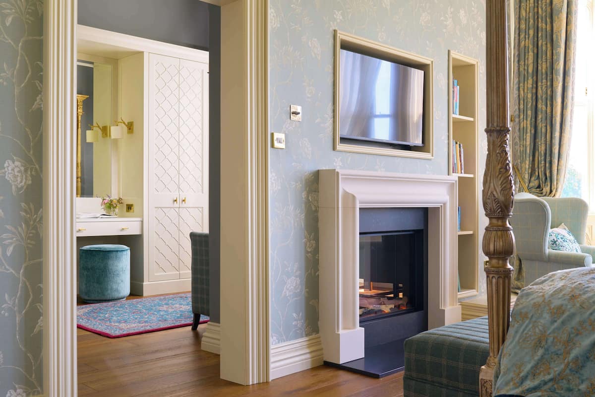 suite (brian boru suite) | hypo-allergenic bedding, minibar, in-room safe, iron/ironing board