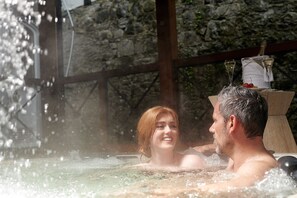 Couples treatment rooms, hot tub, hot stone massages - Dromoland Castle (Newmarket on Fergus)