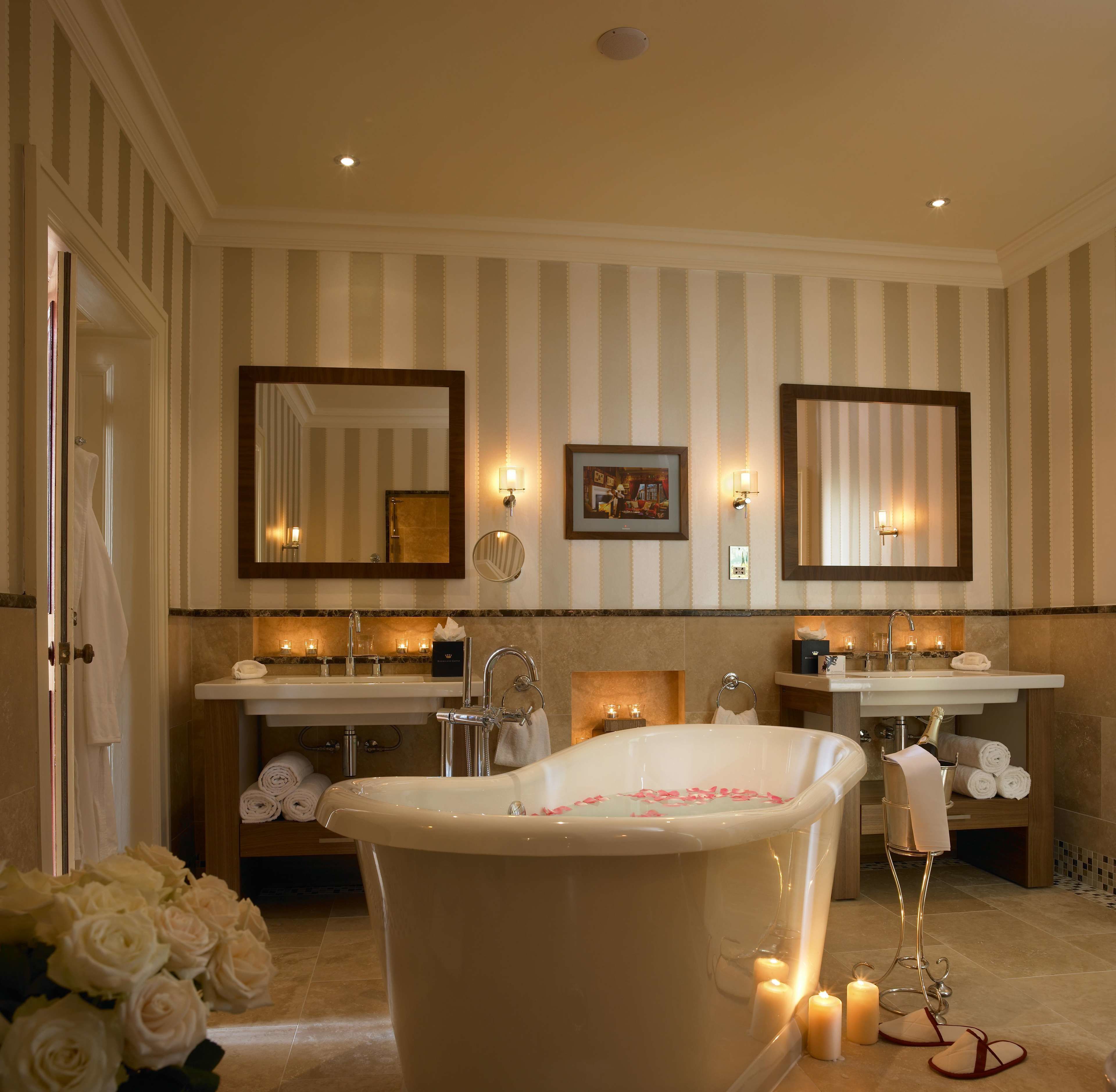 suite (brian boru suite) | bathroom | separate bathtub and shower, free toiletries, hair dryer, bathrobes