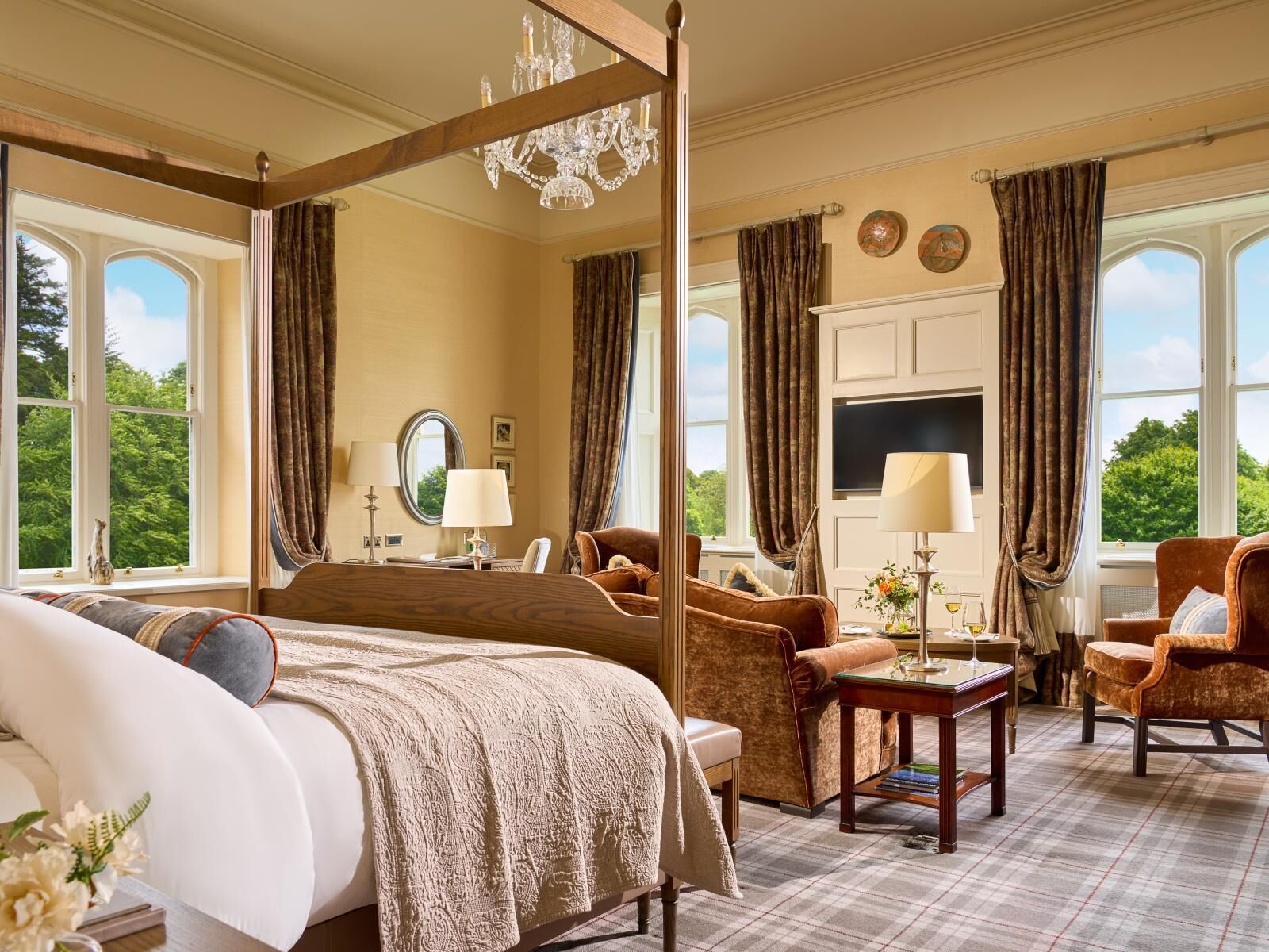 客房, 1 张特大床 (Viscount Stateroom) | 防过敏的被褥、迷你吧、客房内保险箱、办公桌