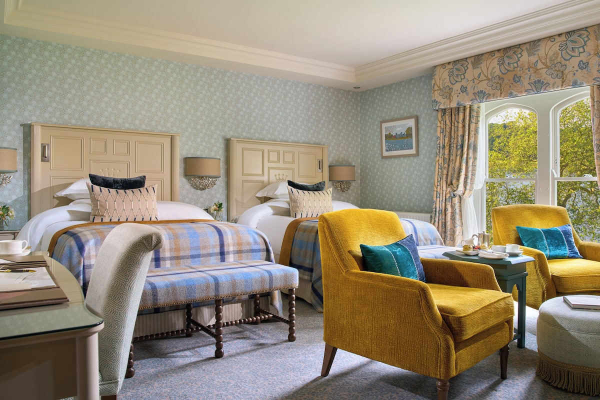 Deluxe kamer | Hypoallergeen beddengoed, een minibar, een kluis op de kamer