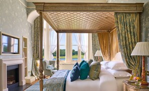 Suite (Brian Boru Suite) | Hypo-allergenic bedding, minibar, in-room safe, iron/ironing board