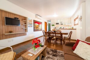 Flat-screen TV - Casa Ebenézer (Gramado)