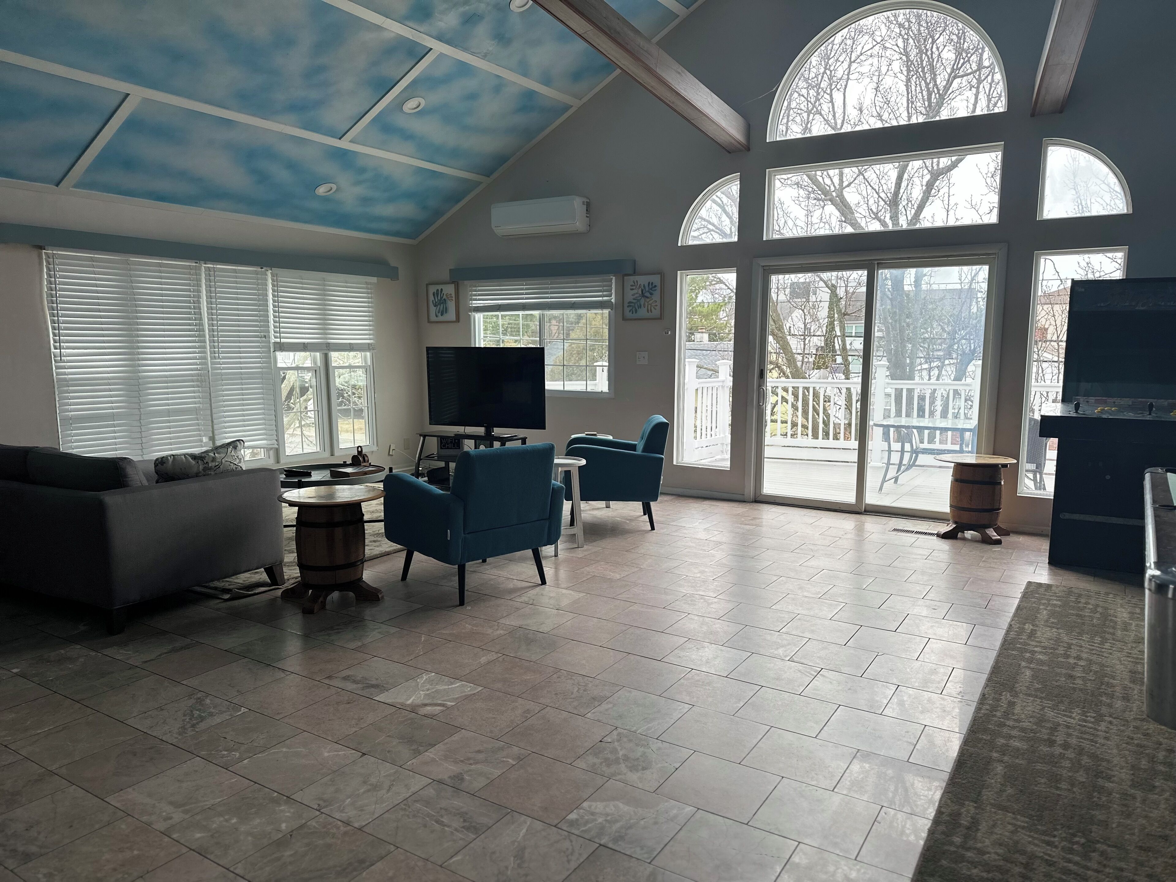 Smart-TV og DVD-spiller