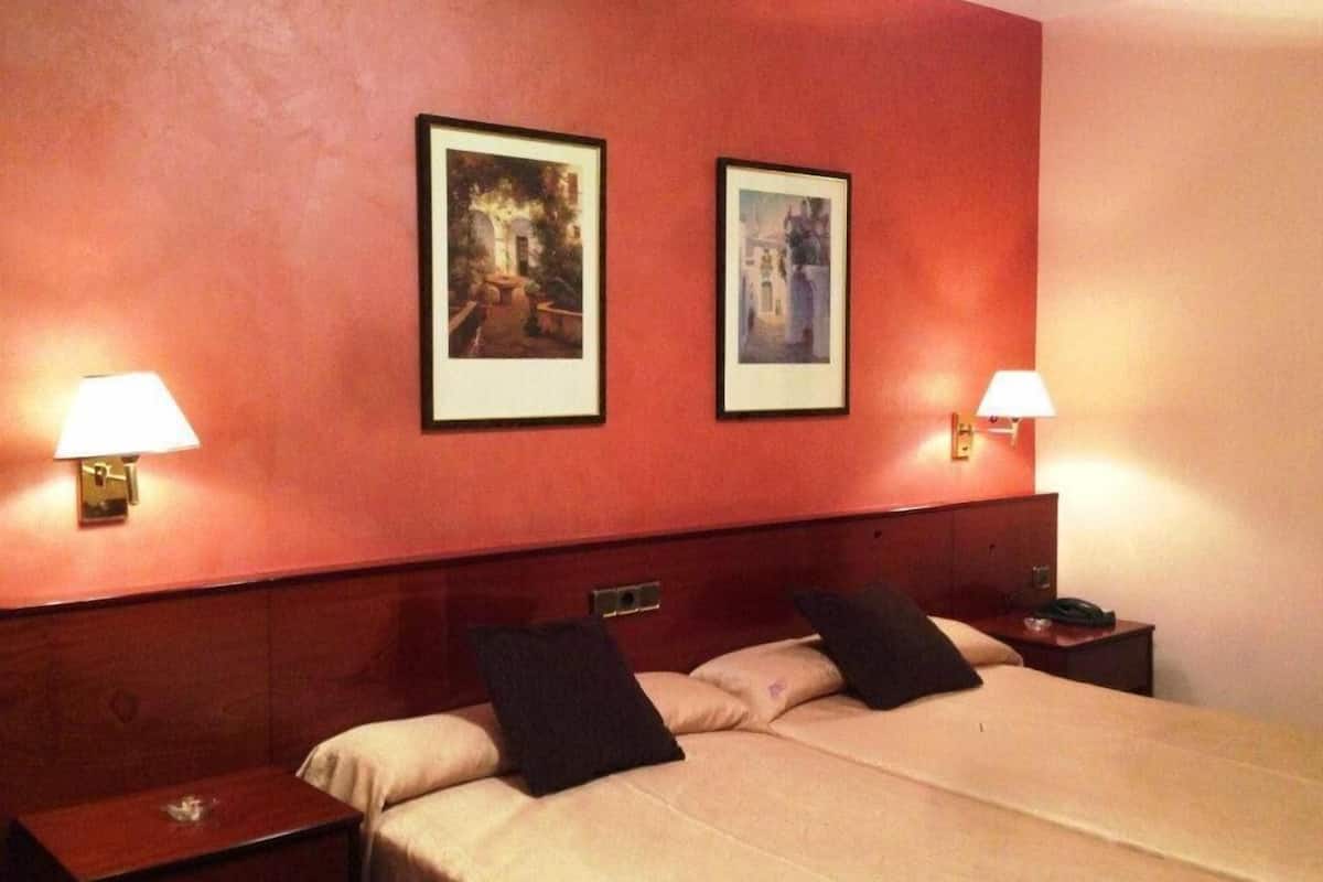 minibar, desk, blackout curtains, cots/infant beds