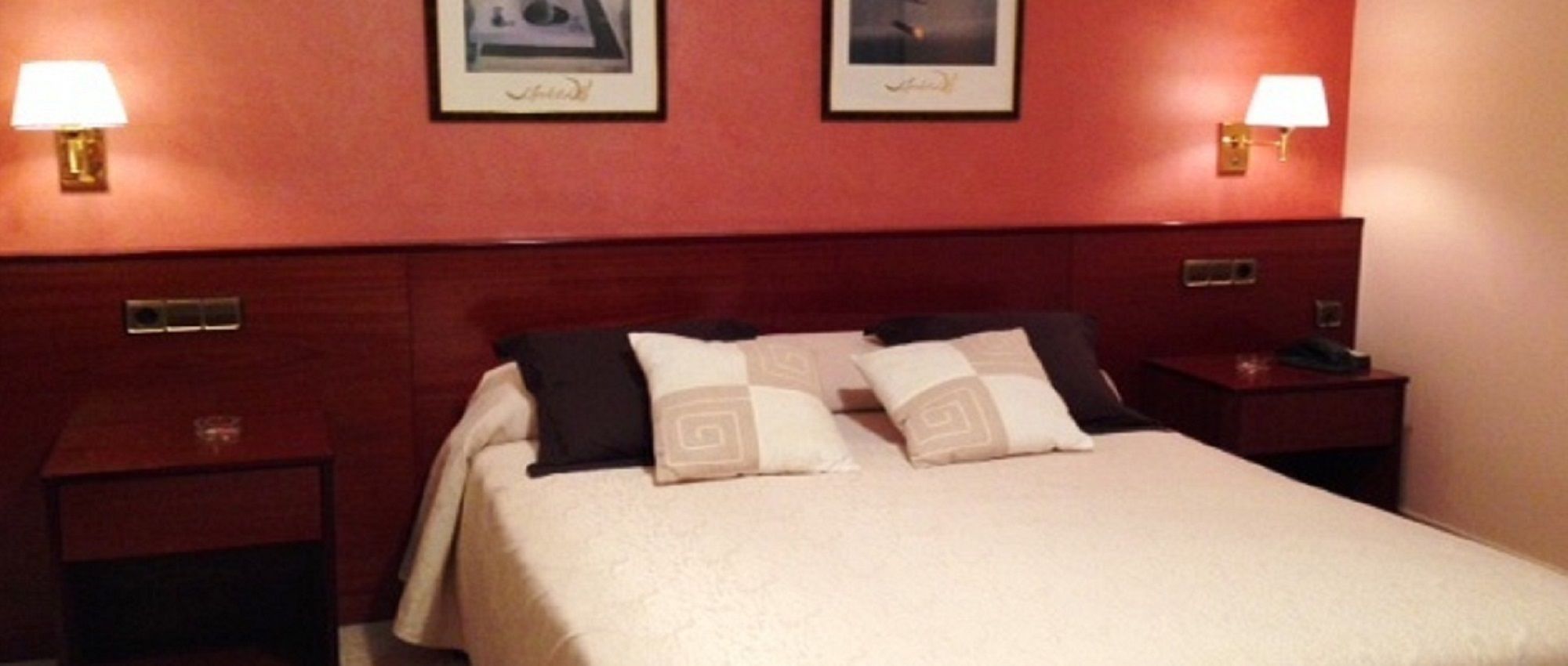 minibar, desk, blackout curtains, cots/infant beds