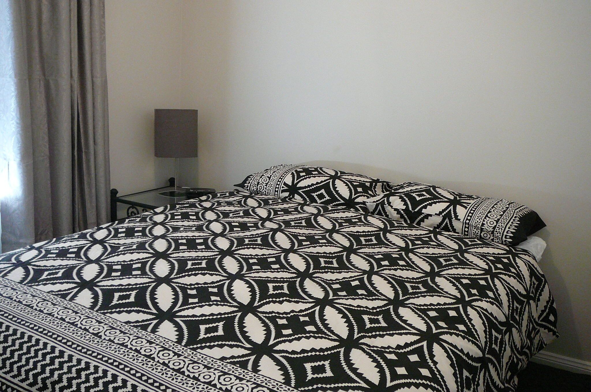 Livin' The Dream ~ Spacious  ~  Off Peak Special! WIFI Available — image 12