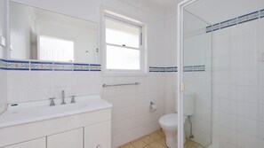 Bathtub