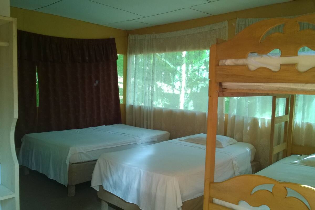 Basic Quadruple Room, Non-Smoking