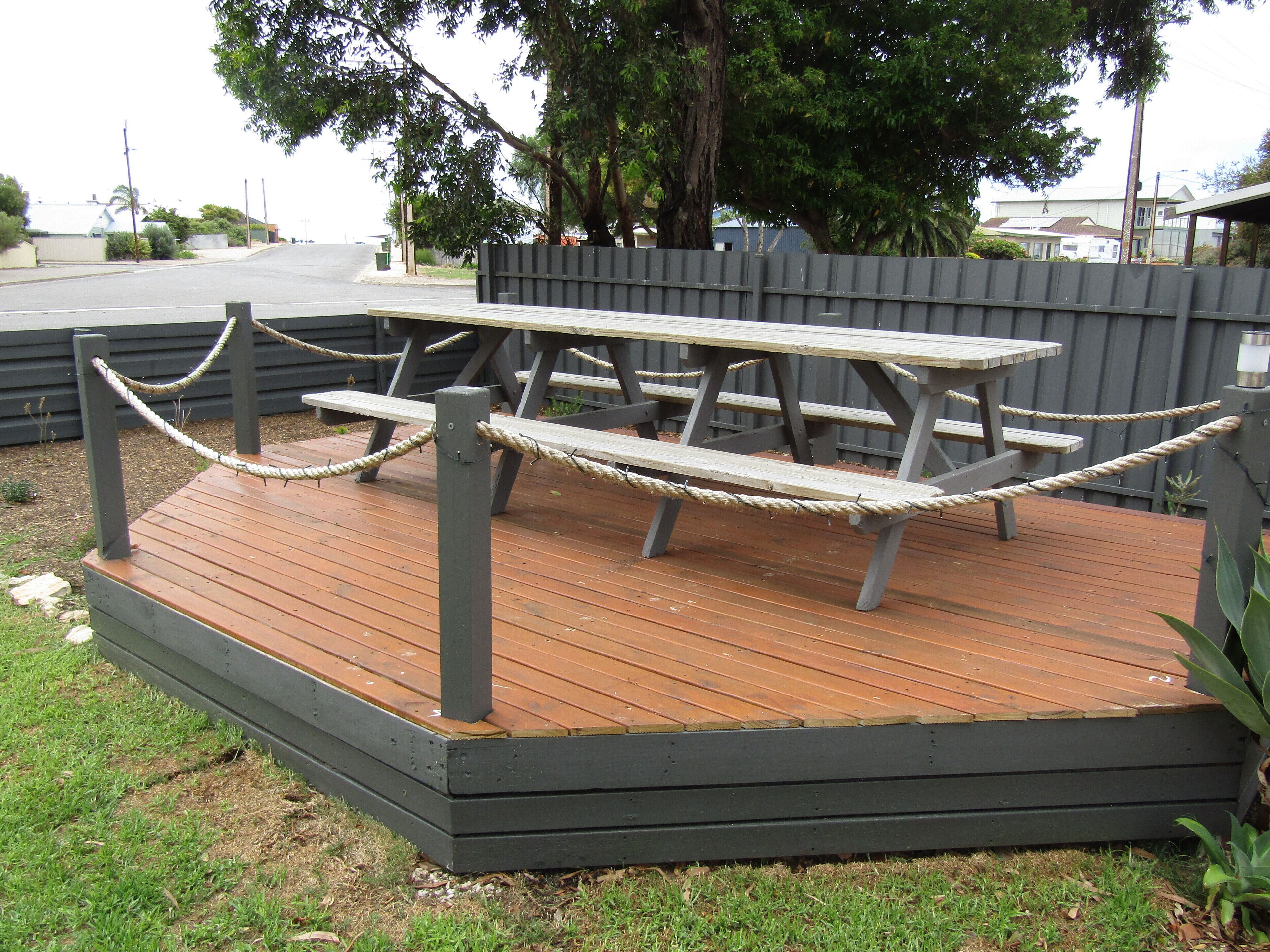 The Catch  ~ short walk to beach! Dog Friendly  - Off Peak Special! — image 25